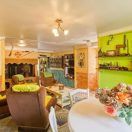 2 Bedroom In Laurent D'olt *