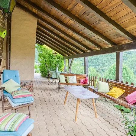 2 Bedroom In Laurent D'olt Saint-Laurent-dʼOlt