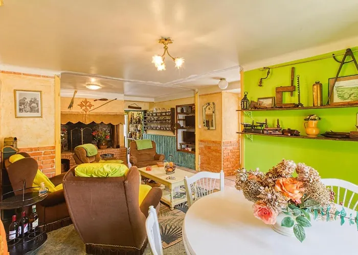 Stunning In Laurent D'olt *