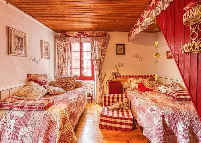 Stunning In Laurent D'olt * Saint-Laurent-dʼOlt