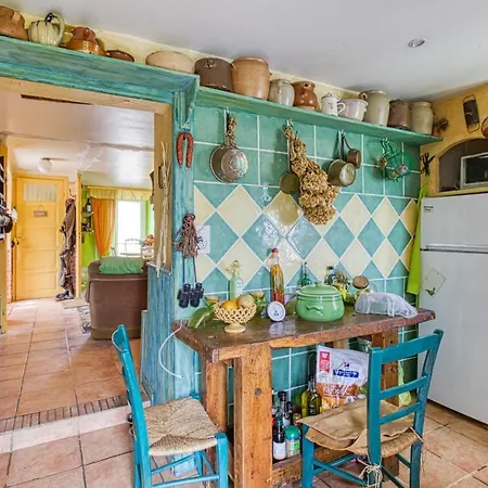 Holiday home Cozy In Laurent Dolt With Wifi Saint-Laurent-d'Olt