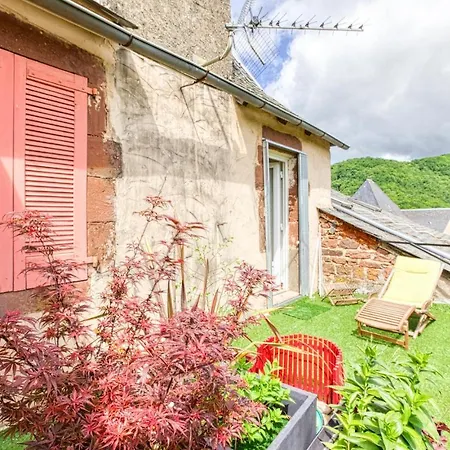 Holiday home Cozy In Laurent Dolt With Wifi